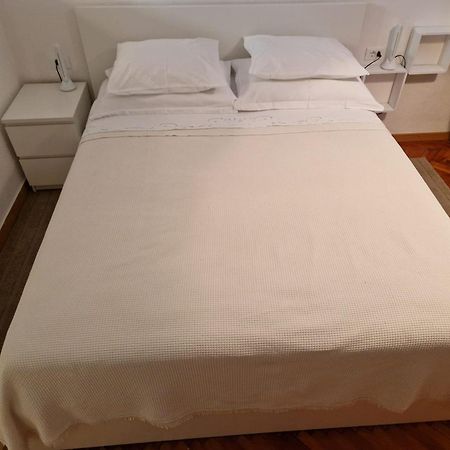 Studio Apartment Riva Sumartin Zewnętrze zdjęcie