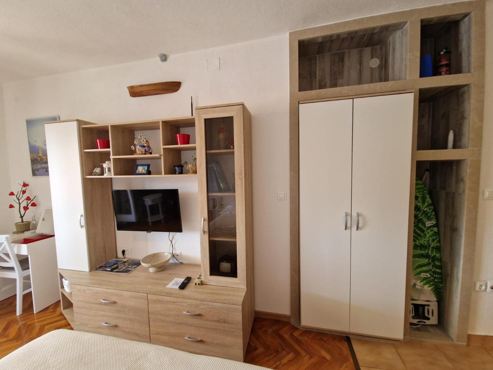 Studio Apartment Riva Sumartin Zewnętrze zdjęcie