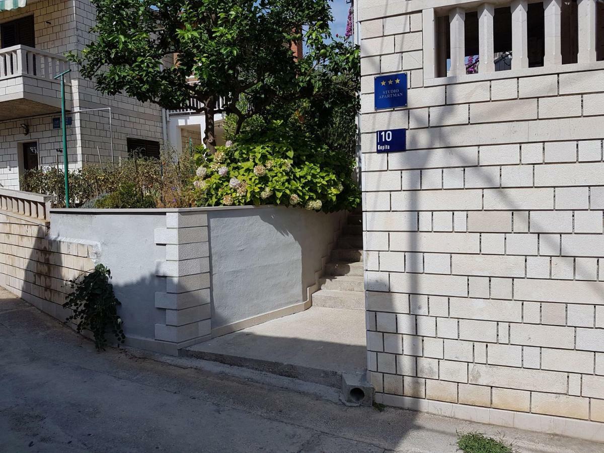 Studio Apartment Riva Sumartin Zewnętrze zdjęcie